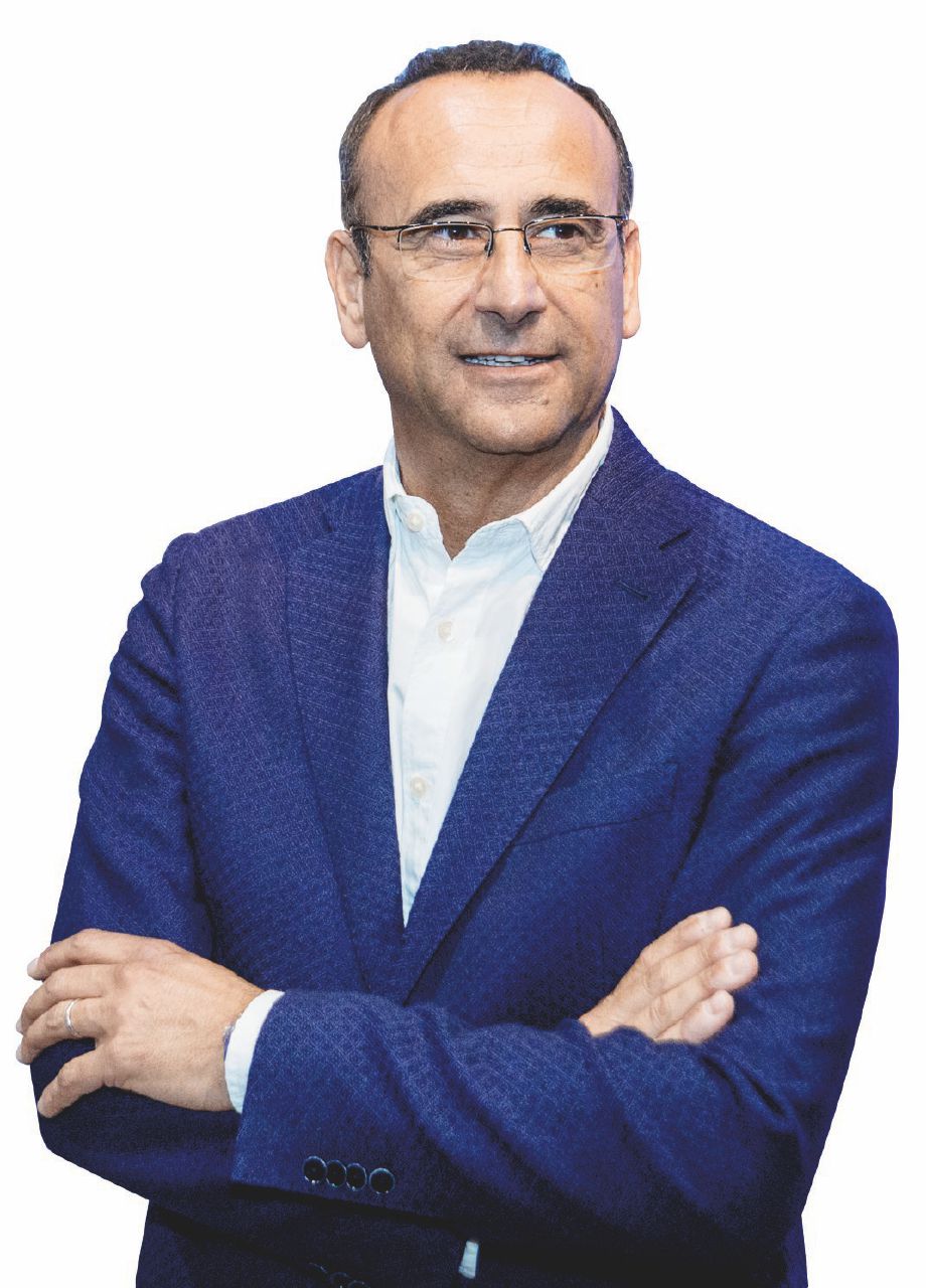 Copertina di Conti, un marziano a RadioRai: sfascia tutto (e ha pure fretta)