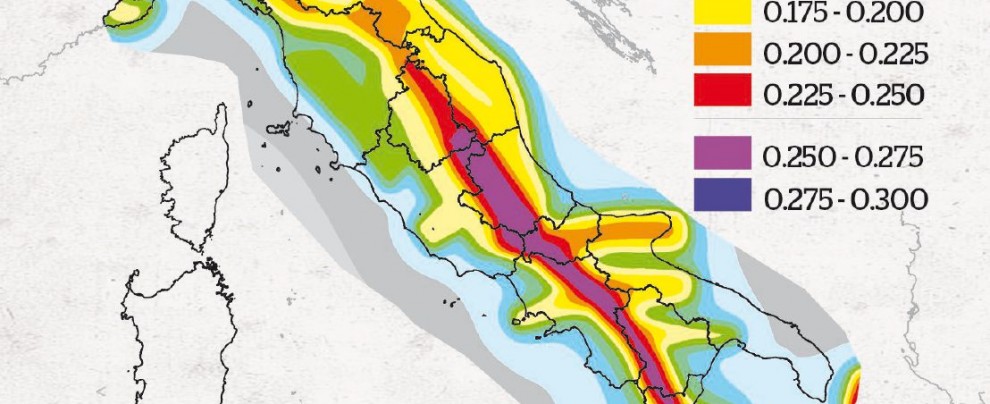 A rischio - La pericolosità in termini di accelerazione massima del suolo con probabilità di eccedenza del 10% in 50 anni (Ingv) “Rischio in Italia e Grecia. Alla Ue interessa poco”