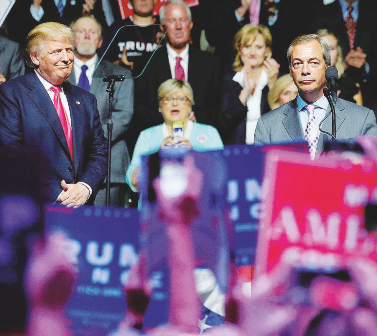“Io sono come la Brexit”. Trump chiede aiuto a Farage