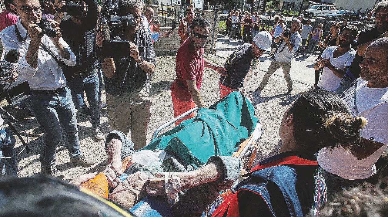 Pietà l’è morta? Bestiario minimo di cronache evitabili