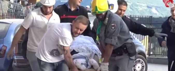 Copertina di Terremoto Amatrice, diverse vittime tra le case crollate. I primi soccorsi