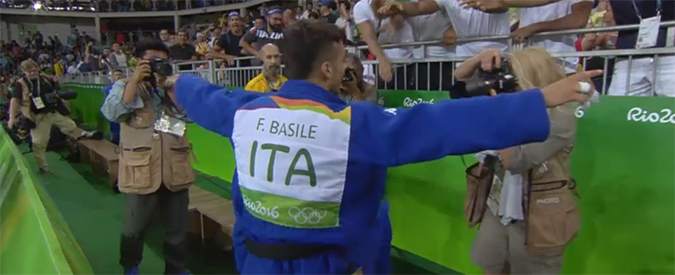 Copertina di Olimpiadi Rio 2016, Italia medaglia d’oro con judo e scherma: trionfano Basile e Garozzo. Argento per la Odette Giuffrida