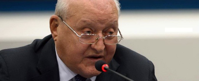 Copertina di Ettore Bernabei morto. E’ stato direttore della Rai per 14 anni e produttore con Lux Vide