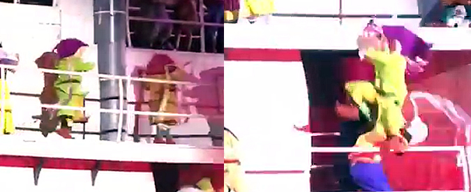 Copertina di Epic fail a Disney world, dove è finito Cucciolo? Figurante cade dalla nave e piomba su Pippo