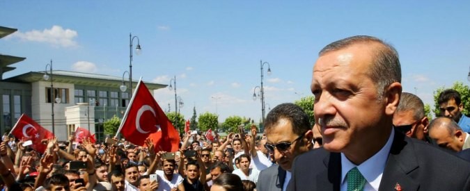 Erdogan, basta inchinarsi agli ordini del Sultano