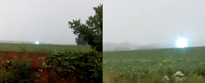 Copertina di Misteriosa sfera di luce ripresa in un campo. Ufo? Gli esperti parlano di “fenomeno raro”