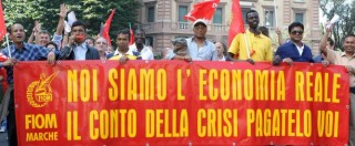 Copertina di Lavoro, la crisi ha colpito di più gli immigrati: tra 2009 e 2014 tasso di occupazione giù del 6%. Per italiani -2%