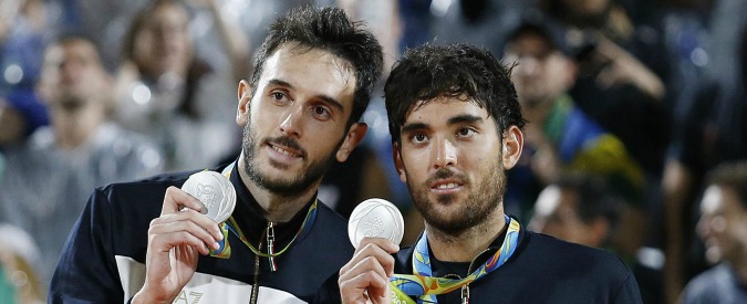 Copertina di Olimpiadi Rio 2016, gli azzurri del beach volley sfiorano l’impresa ma alla fine è argento. Vince il Brasile