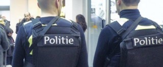 Copertina di Belgio, uomo ferisce due poliziotte con machete al grido di “Allah Akbar”. Premier: “Forse è terrorismo”