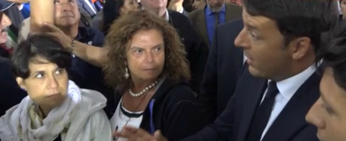 Copertina di Terremoto, Renzi: “Abbiamo i soldi per ricostruire”. Poi rassicura: “Il controllo è fondamentale”