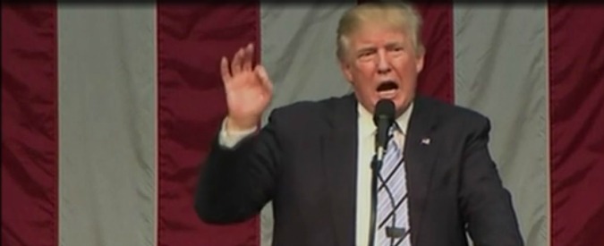 Copertina di Elezioni Usa 2016, Trump contro la stampa: “è corrotta” e valuta di ritirare gli accrediti ai giornalisti del New York Times