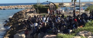 Tensione a Ventimiglia, migranti forzano cordone ed entrano a nuoto in Francia