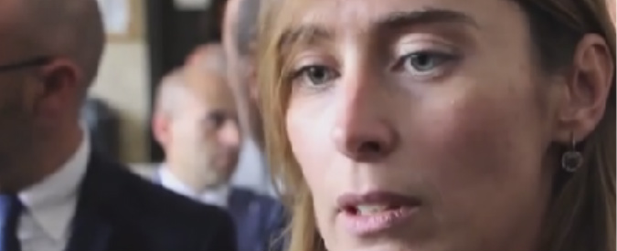 Copertina di Referendum, Boschi: “Se vince il Sì non sono in discussione Regioni a statuto speciale”