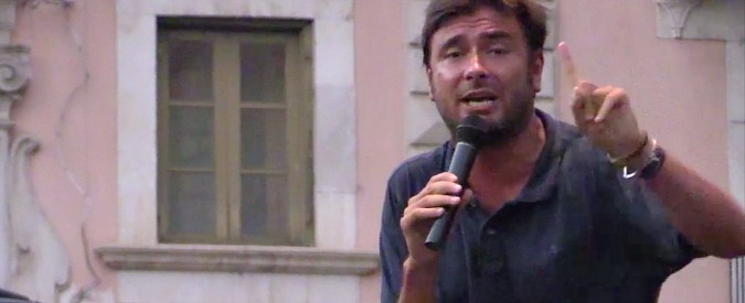Copertina di Pd, Di Battista e le accuse del sindaco di Siracusa: “Rapporti coi clan? Fosse dei nostri… Lo convochiamo in antimafia”