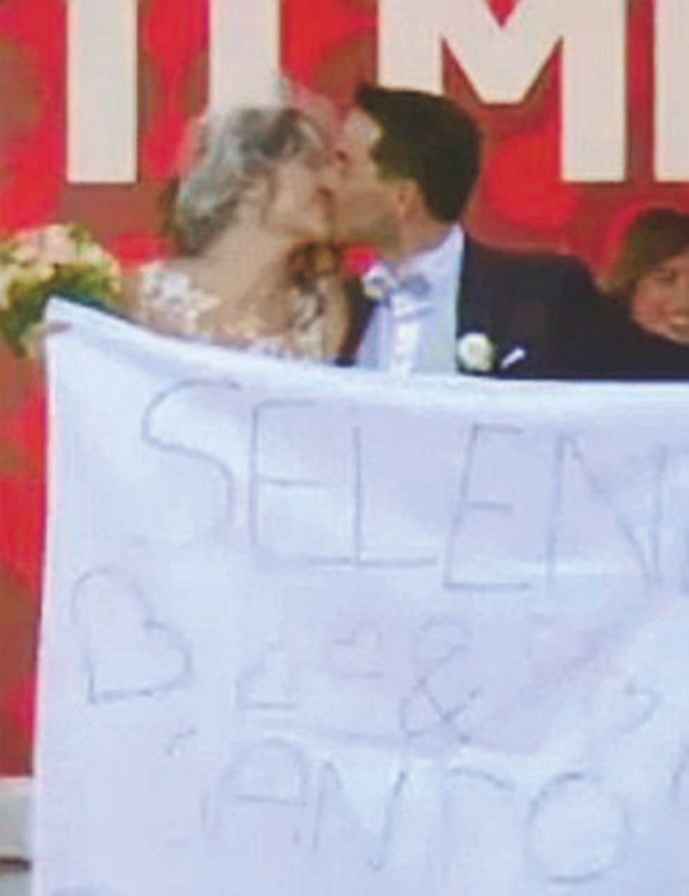 Un Sì è per sempre: la trovata del matrimonio alla festa dell’Unità Un Sì è per sempre: la trovata del matrimonio alla festa dell’Unità