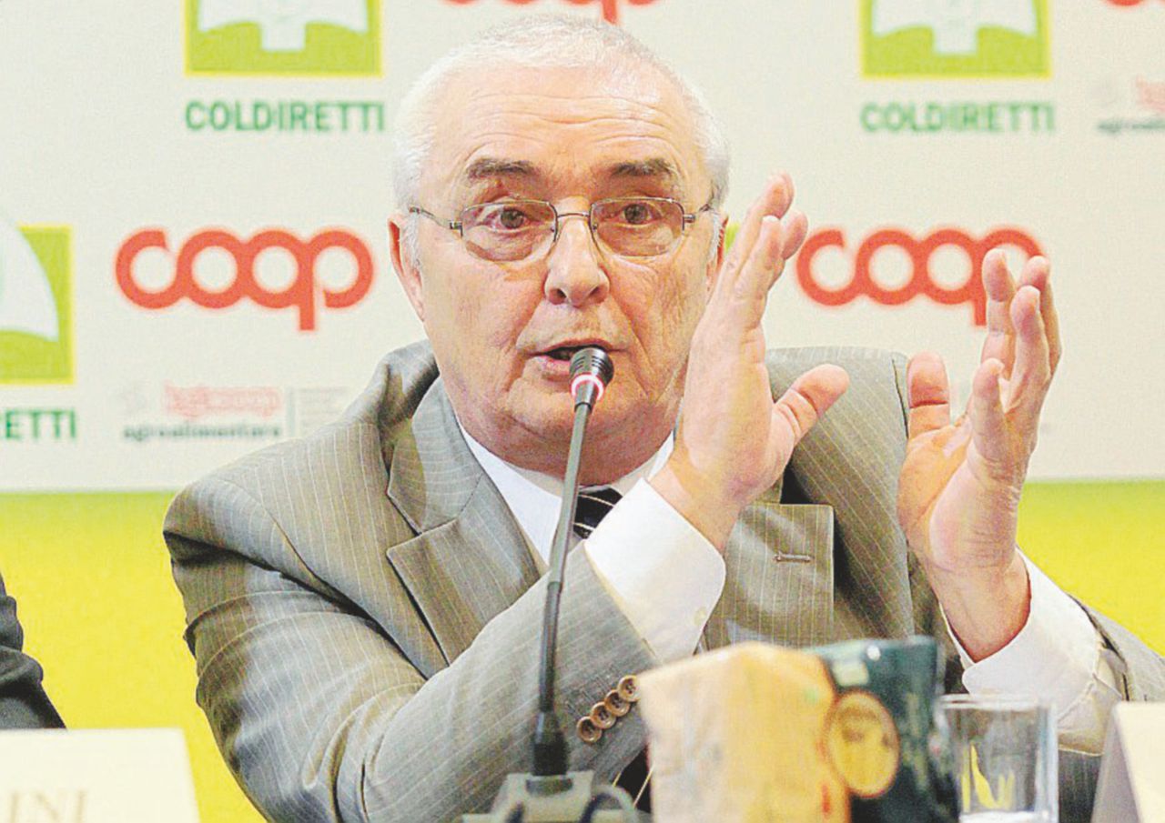 L’imprenditore - Giovanni Errani guidava la coop Terremerse - Ansa Errani e il milione al fratello: “Il fatto non sussiste” ma il conflitto d’interessi sì