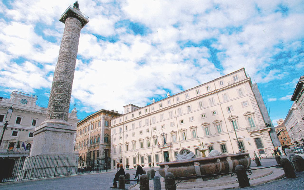Propaganda - La Scuola nazionale di amministrazione fa capo a Palazzo Chigi - LaPresse I dirigenti della P.A. fanno già i corsi sulla riforma