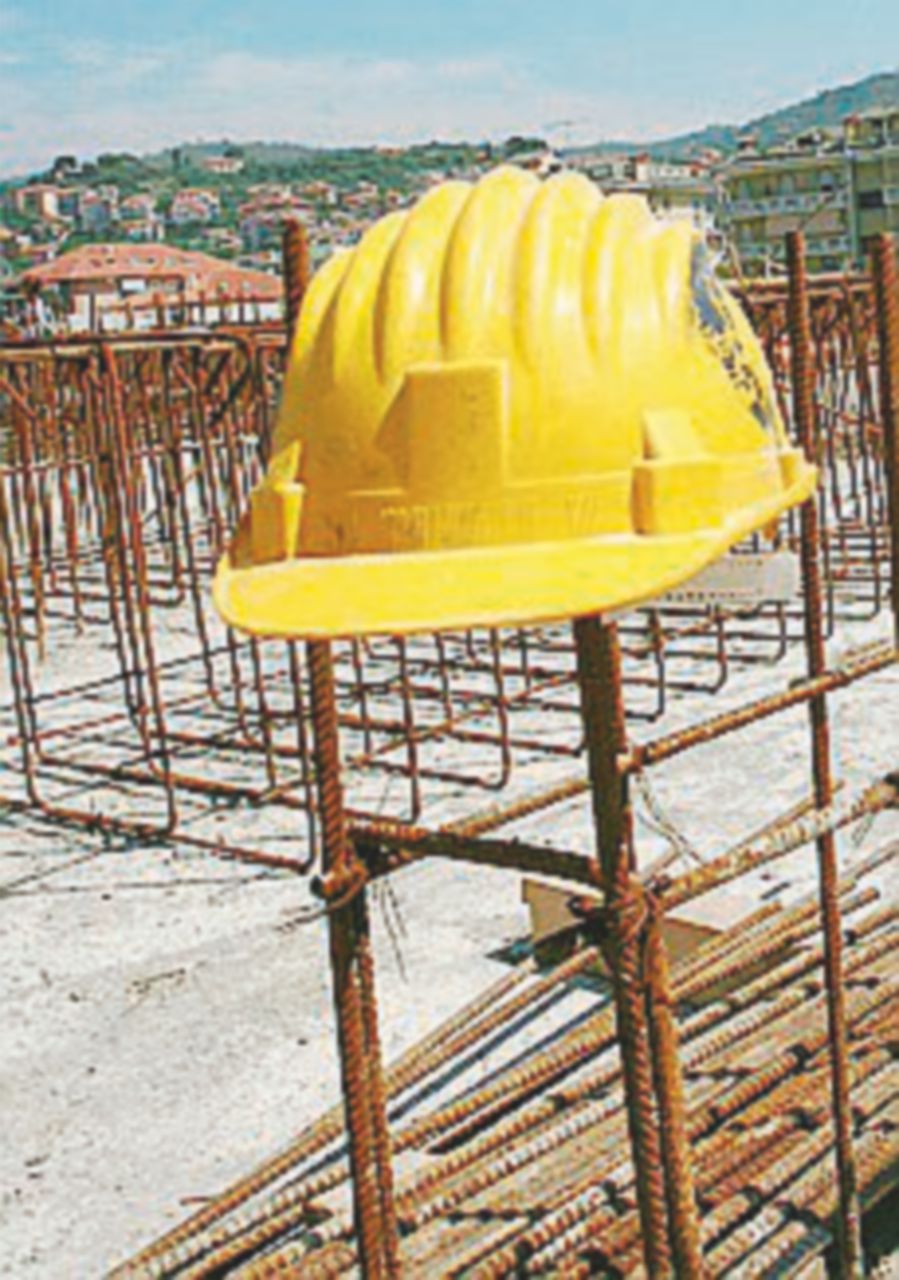Udine e Parma: altri due lavoratori muoiono in cantiere Udine e Parma: altri due lavoratori muoiono in cantiere