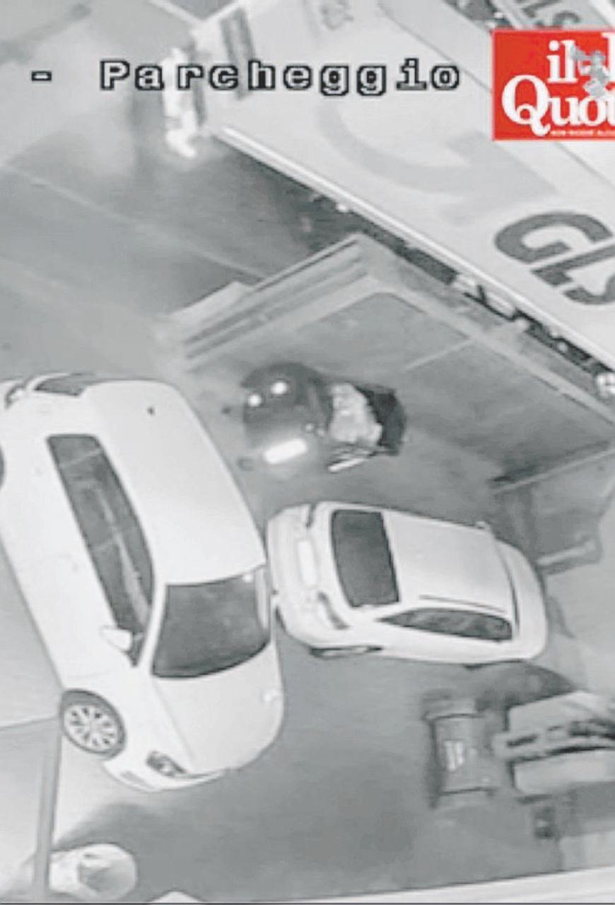 Copertina di Dopo la rabbia, le minacce: scortati autista e dirigente