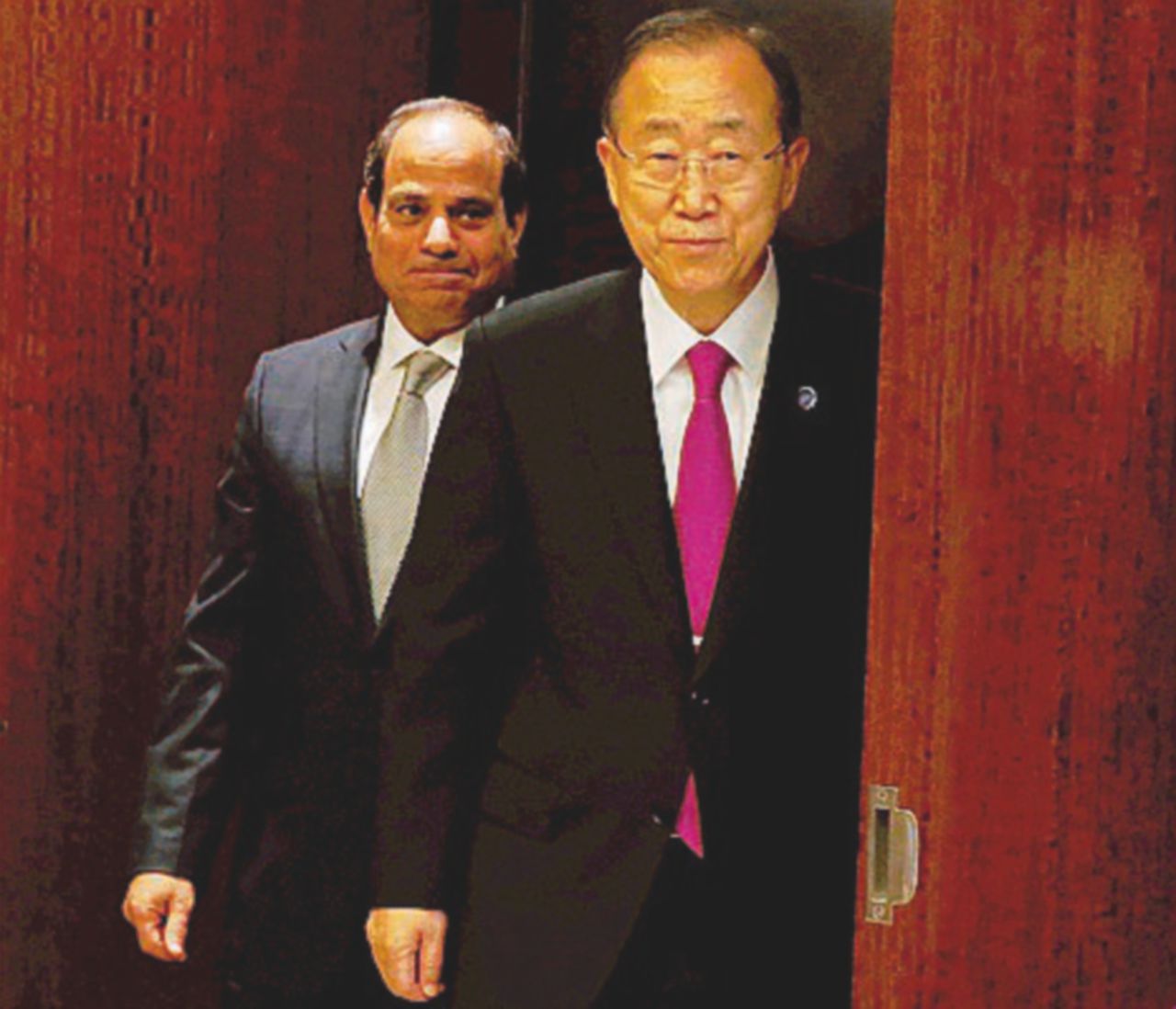 Al Sisi con Ban Ki-moon. Reuters/Ansa Tutti in fila per parlare con Al-Sisi