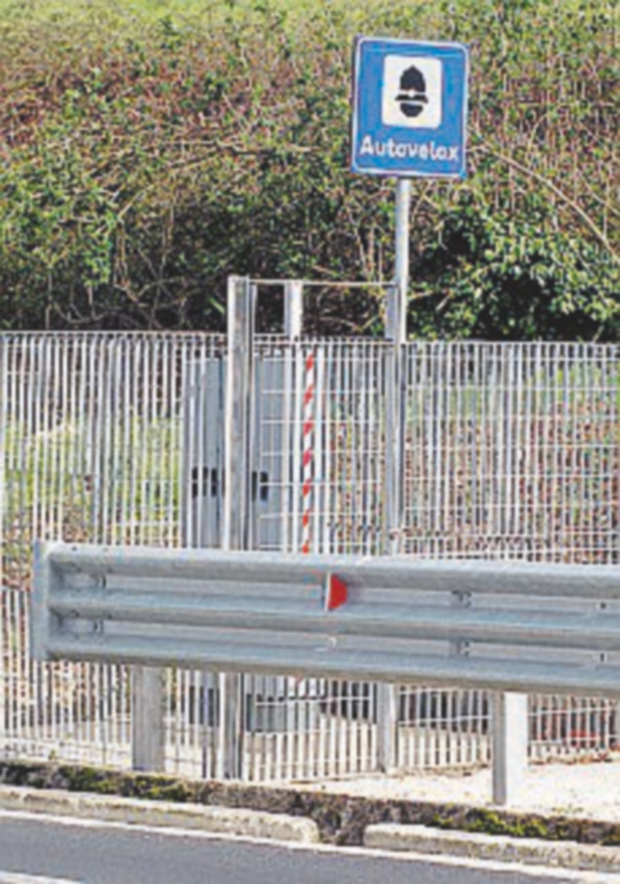 Savona, l’autovelox per fare cassa: salassi fino a 300 mila euro Savona, l’autovelox per fare cassa: salassi fino a 300 mila euro