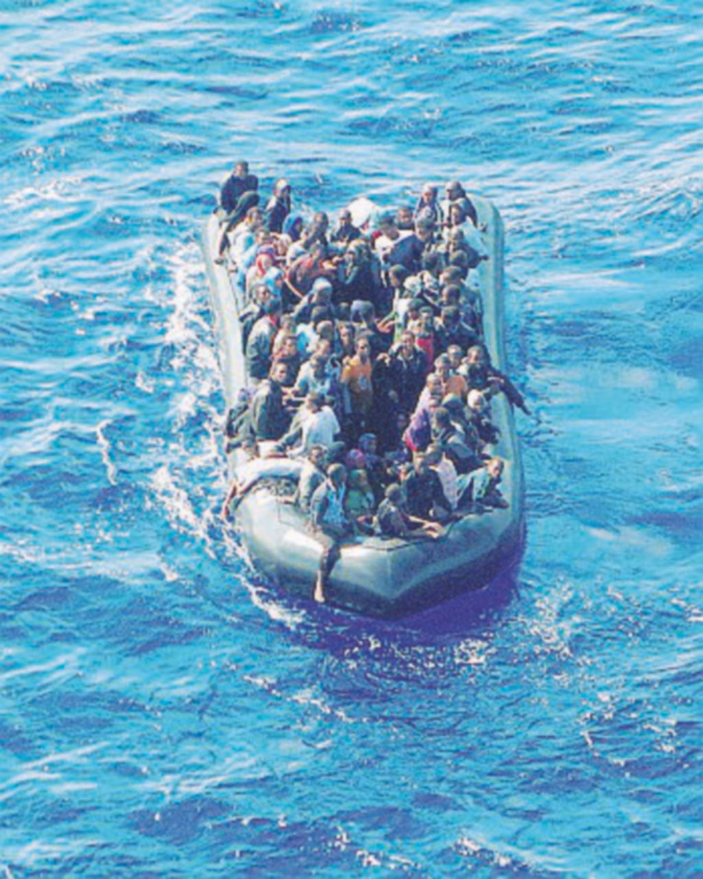 Barconi - Migranti - Ansa La strage dei seimila senza nome