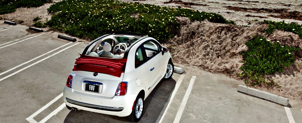 Copertina di Fiat 500, schermaglie sui social con Renault Twingo e Mini – FOTO