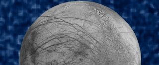 Copertina di Giove, sulla luna Europa geyser di vapore acqueo fino a 200 chilometri di quota. “Così è più facile trovare vita aliena”
