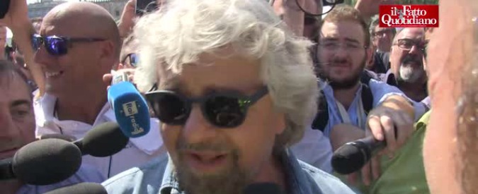 Copertina di Italia 5 Stelle, Grillo: “Paura che M5s implodesse? Dubbio c’è stato, poi ho visto che siamo calati dello 0,2%”