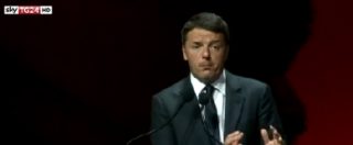 Copertina di Roma, Renzi attacca M5S: “La svolta della Raggi? Far gestire i rifiuti a quelli di Mafia Capitale”