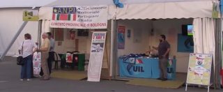 Copertina di Riforme, alla Festa dell’Unità di Bologna i due schieramenti convivono da separati in casa