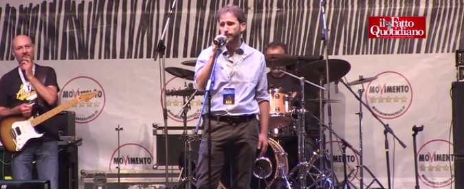 Copertina di Italia 5 Stelle, Davide Casaleggio: “Dobbiamo restare uniti, così realizzeremo il sogno di mio padre”