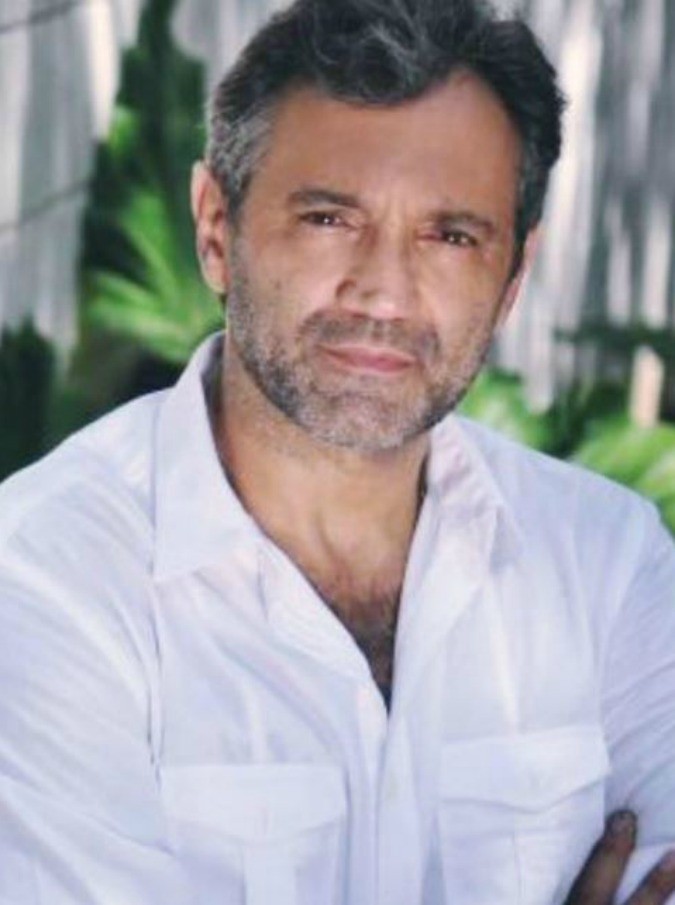 Domingos Montagner, muore affogato il popolare attore di soap opera: stava facendo il bagno in un fiume con la collega