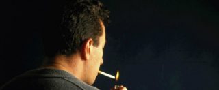 Copertina di Legge di Bilancio, spunta la tassa sul fumo: i proventi per il fondo farmaci oncologici sperimentali