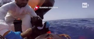 Copertina di Rai3, ‘Lontano dagli occhi’: il viaggio di Domenico Iannacone nell’odissea dei migranti di Lampedusa