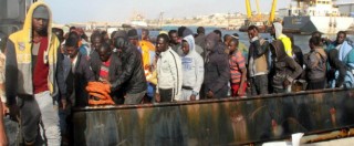 Copertina di Migranti, “nei campi in Libia botte, stupri e furti. Ci sparavano contro. E l’ultimo giorno ci fecero mangiare sabbia”