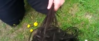 Copertina di Usa, poliziotto punito per aver tirato i capelli di un sospettato: il video