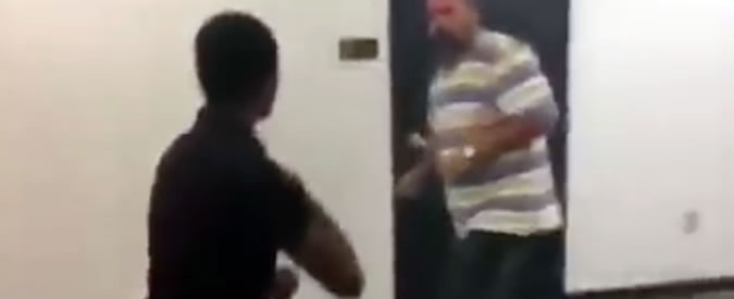 Copertina di Philadelphia, rissa furibonda tra il professore e l’alunno