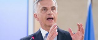 Copertina di Transfrontalieri, ministro svizzero a Gentiloni: “Nessuna conseguenza ora”. Maroni: “È stata un’iniziativa politica”