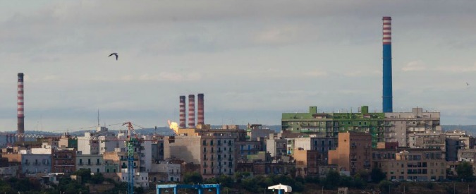 Taranto, la Asl al sindaco: “Criticità per patologie associabili ad inquinamento industriale, ma meno ospedalizzazioni”