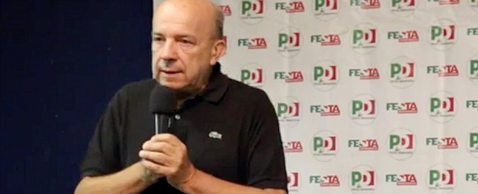 Copertina di Referendum, Zagrebelsky alla Festa Pd: “Napolitano parla di guerra? Sì o No così perdiamo tutti”