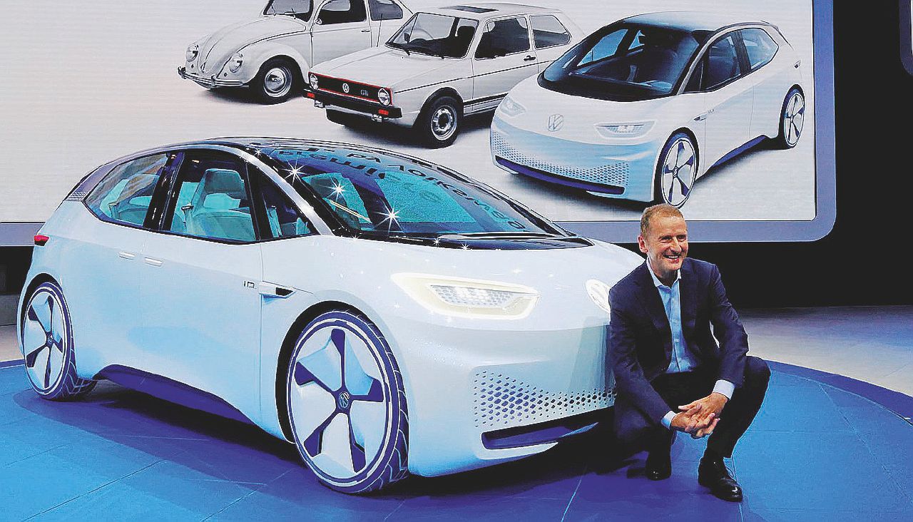 L’auto elettrica è già realtà ma non in Italia, senza bonus