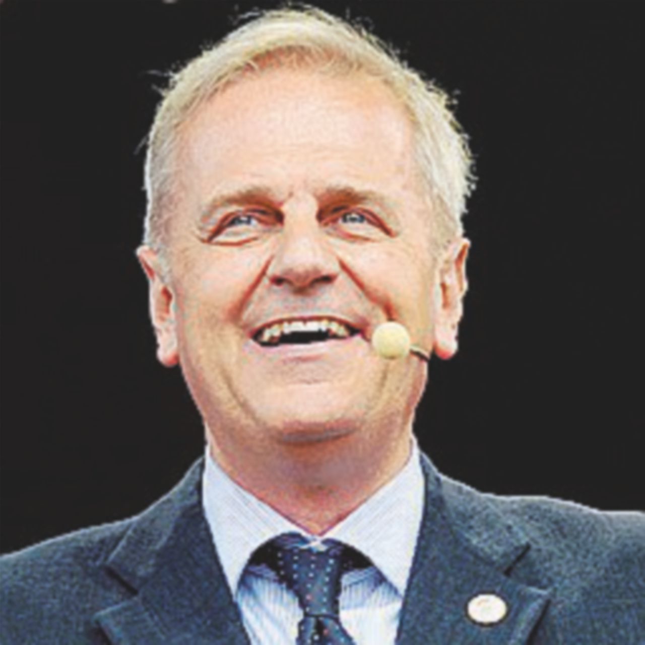 “Uno spettacolo per spronare: alzate il culo, andate a votare”