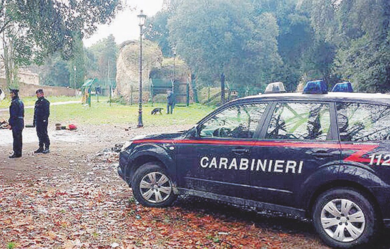 La notte da incubo di un’australiana: pestata e violentata davanti al Colosseo