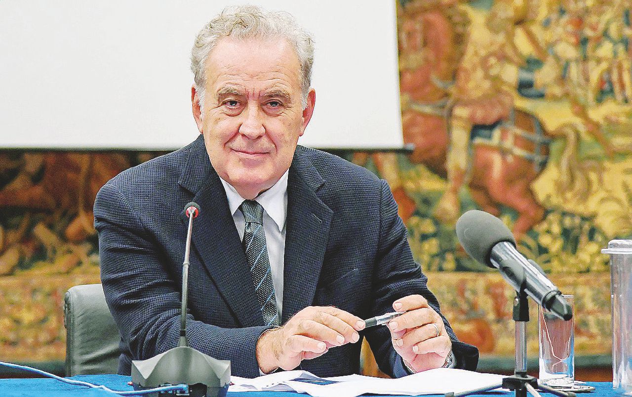 Copertina di Rai, il doppio ritorno di Santoro cinque anni dopo