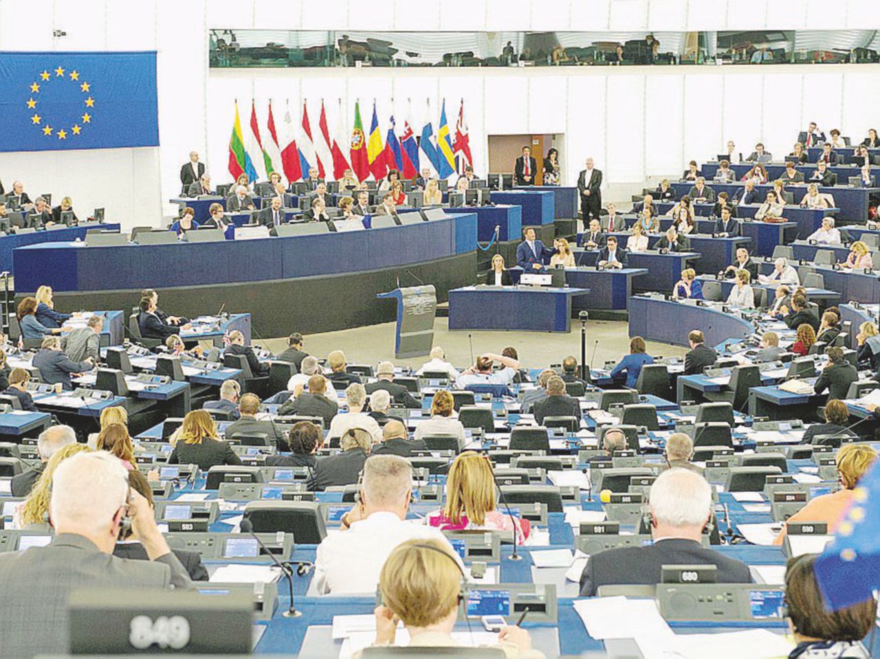 Copertina di Parlamento Ue, manovre per far saltare i limiti all’attività dei lobbisti