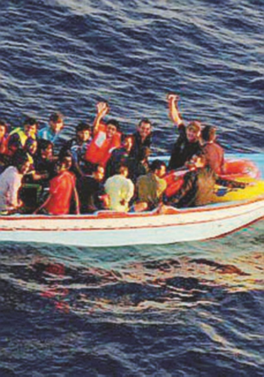 Oltre 6 mila profughi tra ieri e oggi sulle coste del Sud