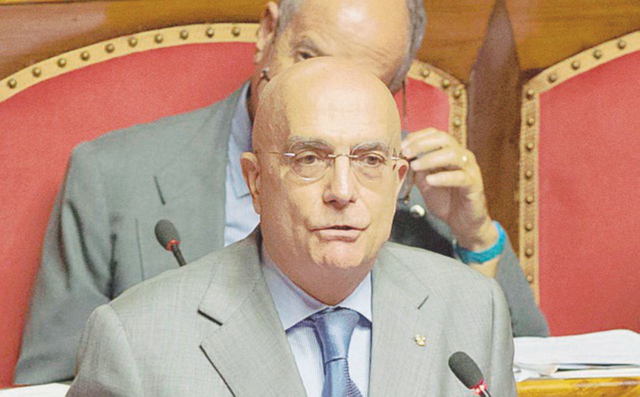 Salvate il soldato Albertini, che vota in Senato