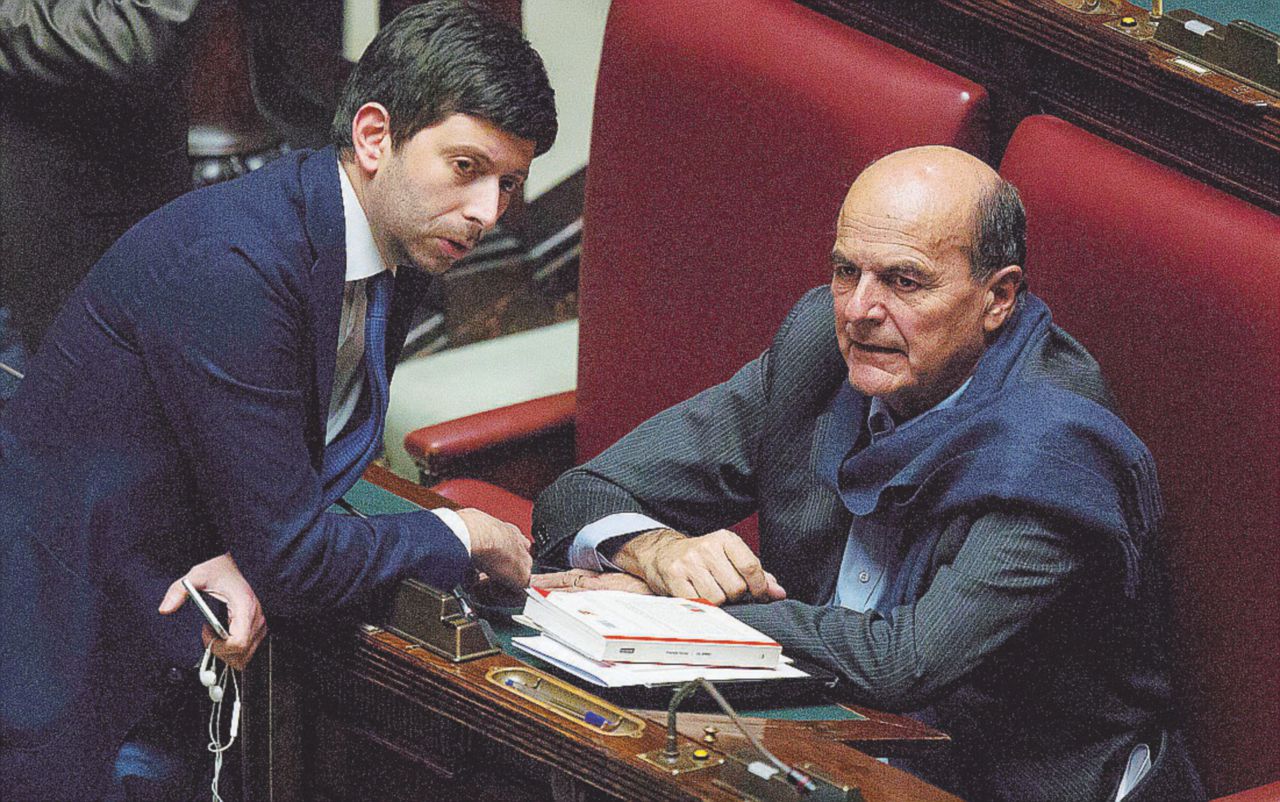 Copertina di Pd, la minoranza sceglie il No. Bersani&C. mollano Matteo