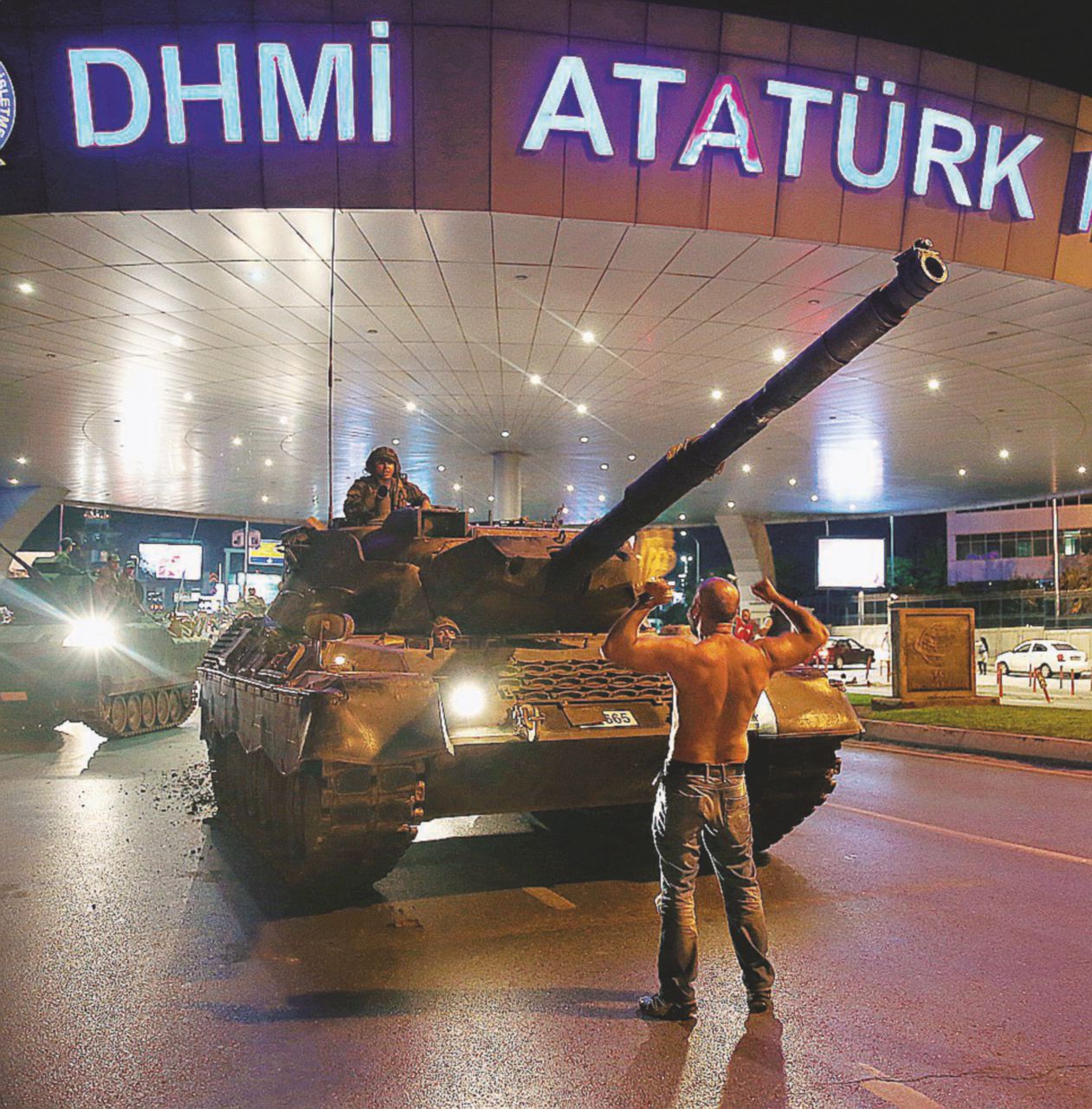 È sempre 15 luglio: Erdogan e l’infinita caccia alle streghe